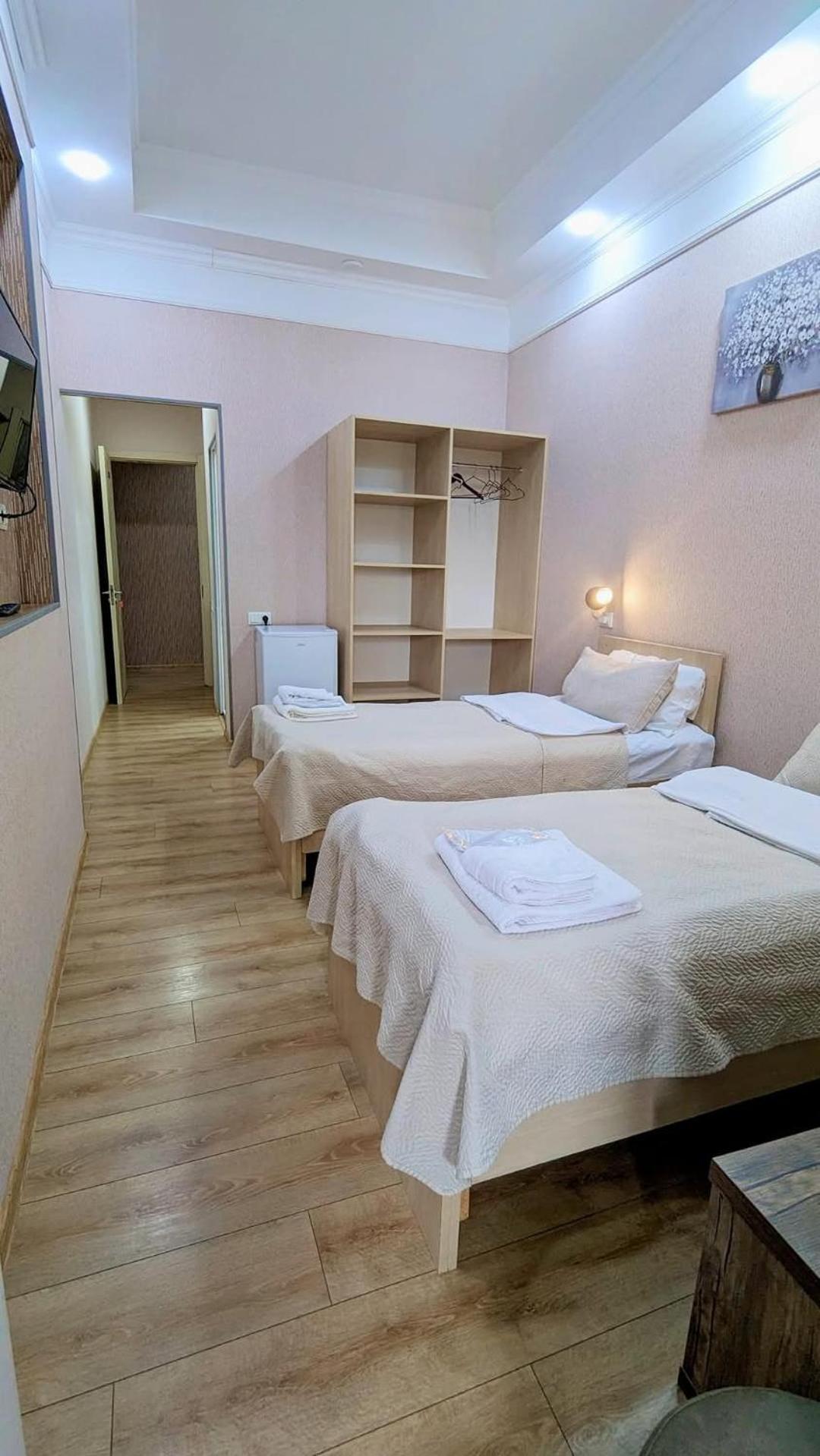 Dkd-Bridge Hotel Тбілісі Екстер'єр фото
